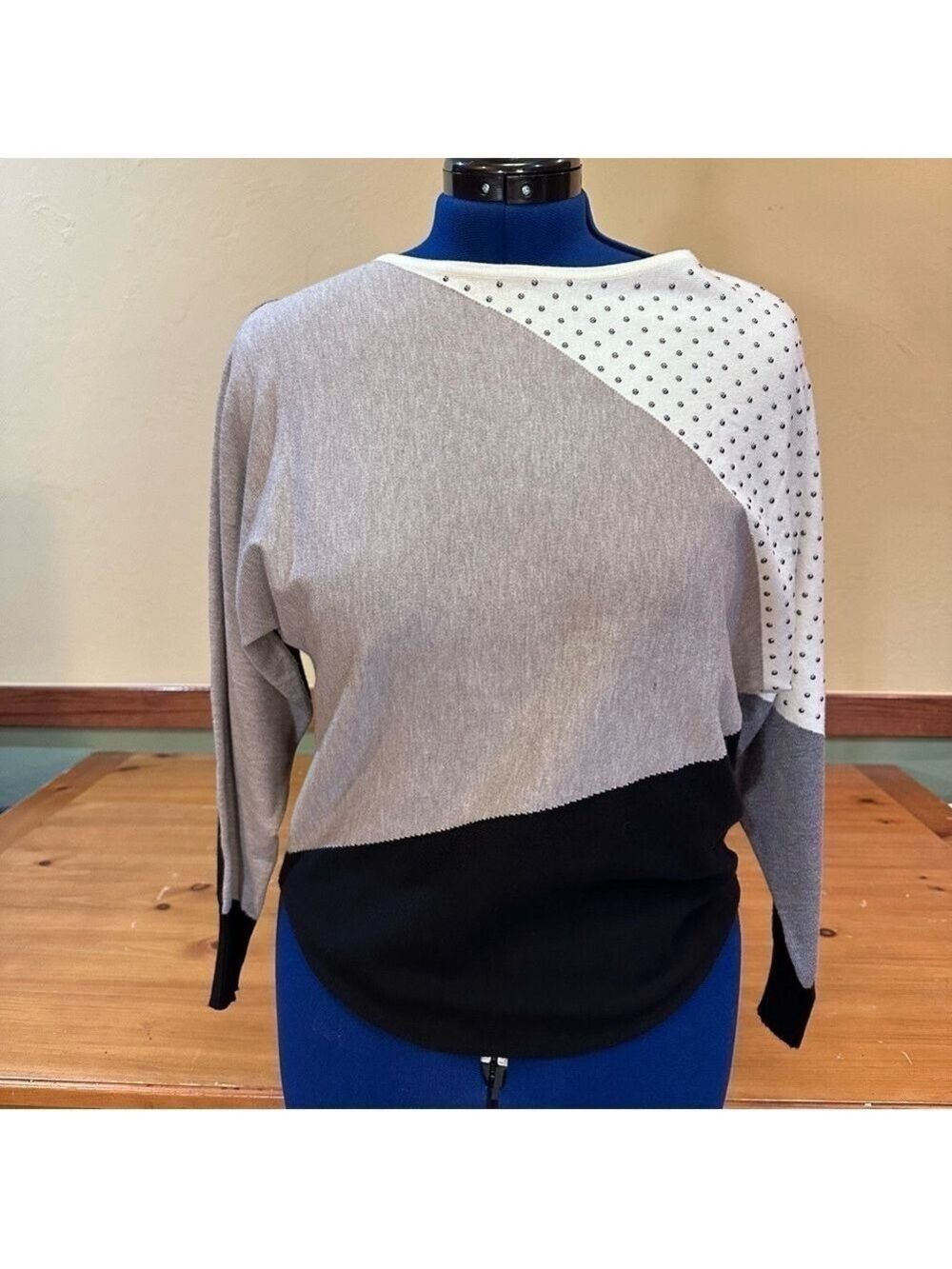Aaeda color block sweater